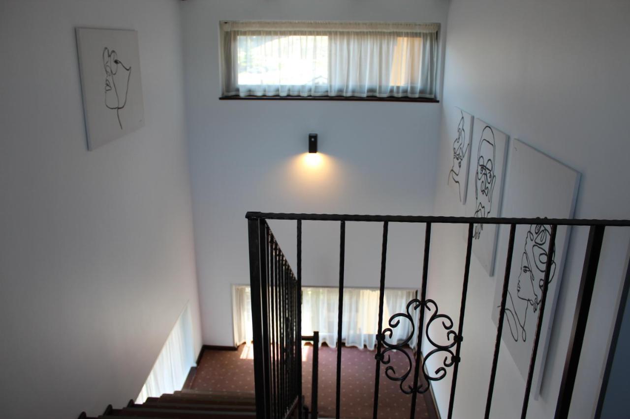 Vila Trapez Săcele Exterior foto