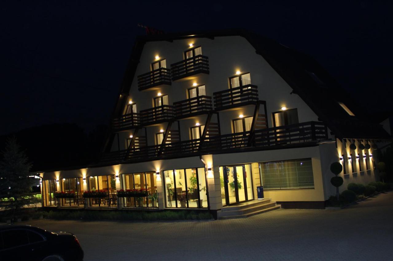 Vila Trapez Săcele Exterior foto