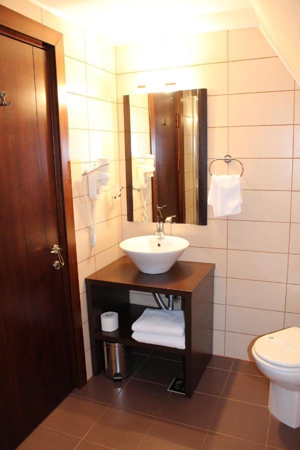 Vila Trapez Săcele Exterior foto